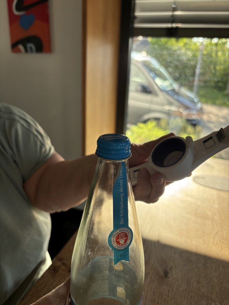 flaschenoeffner_.jpg flaschenoeffner_.jpg