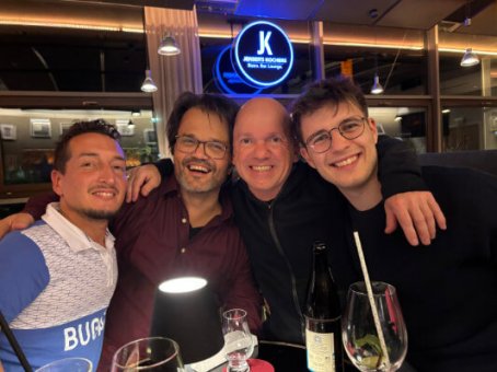 gruppenbild-herbsttreffen-slider.jpg gruppenbild-herbsttreffen-slider.jpg