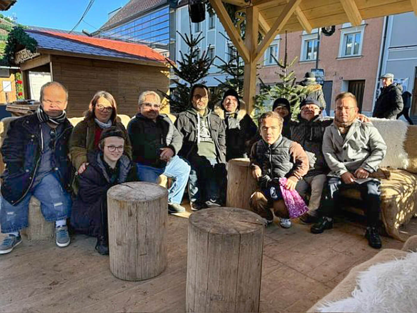 Austausch und Treffen vor Ort